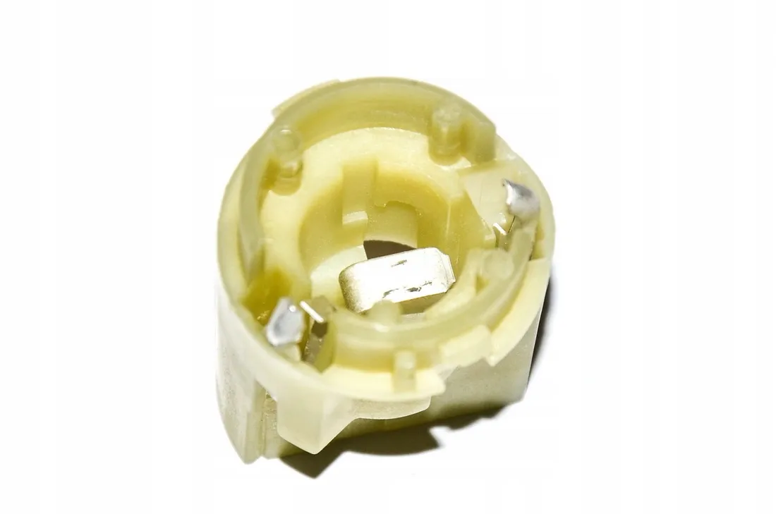 gniazdo-zarowki-lampy-tyl-bmw-e31-e36-e34-e39-e65-e66-63211379399-stan-nowy