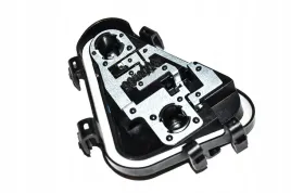 uchwyt-zarowki-lampy-tyl-zewnetrzny-bmw-f31-316-318-320-325-328-330-335