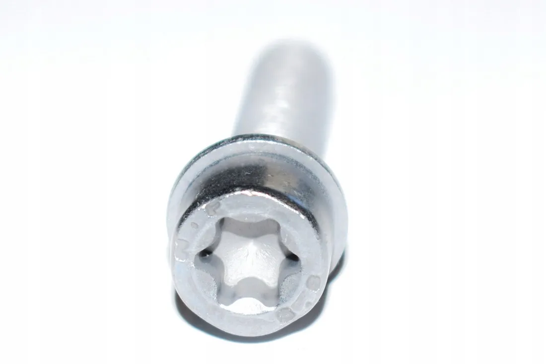 sruba-isa-z-podkladka-bmw-e60-e61-e63-e64-e90-e92-e93-m5-m6-m3-07129905559-stan-nowy