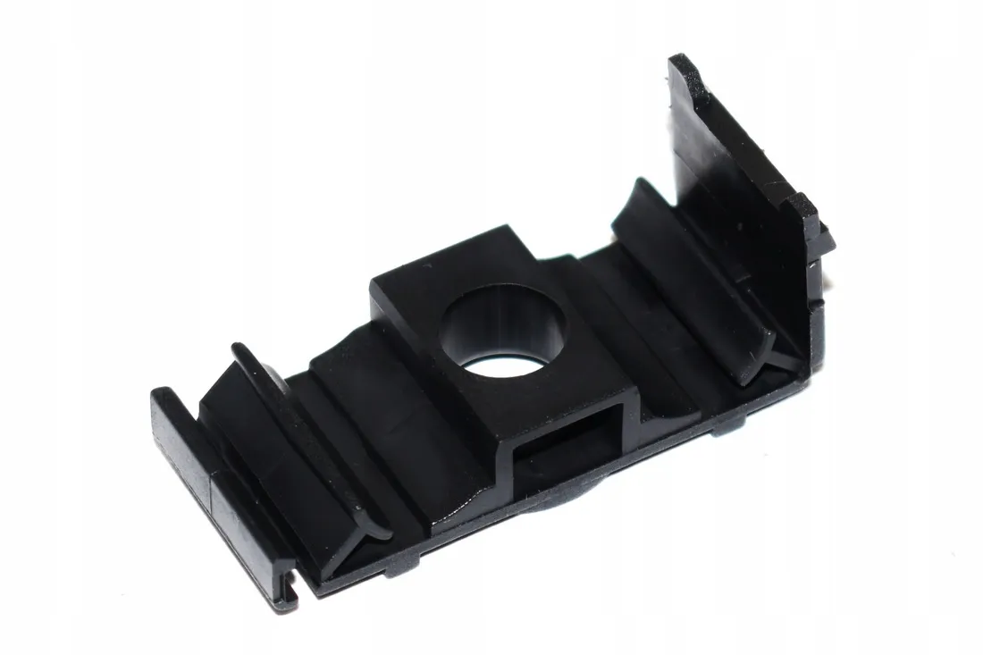 uchwyt-przewodu-olejowego-bmw-e30-e31-e32-e34-e36-e38-e39-e46-e52-e53-e65