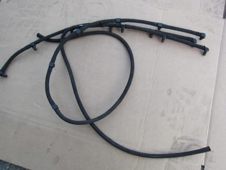 przewod-przelewowy-paliwa-bmw-e46-e60-e61-e65-330d-525d-530d-730d-jakosc-czesci-zgodnie-z-gvo-o-oryginal-z-logo-producenta-samochodu-oe
