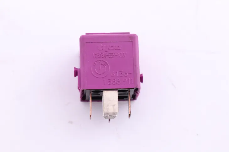 przekaznik-signalviolett-bmw-114-e12-e21-e23-e24-e28-e3-e30-e31-e32-mini-numer-katalogowy-czesci-61361388911