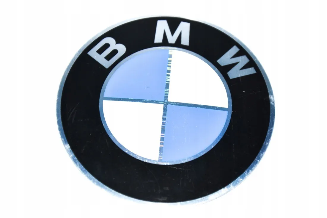 emblemat-naklejany-kolpaczka-bmw-e12-e23-e24-e28-e32-e34-36131122132-stan-nowy
