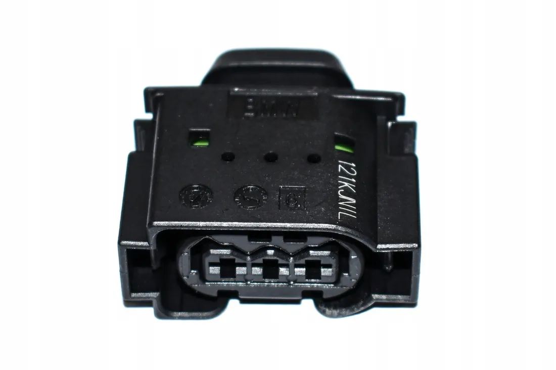 obudowa-gniazda-bmw-e36-e46-e53-e60-e61-e63-e64-e65-e66-e70-e71-e83-e90