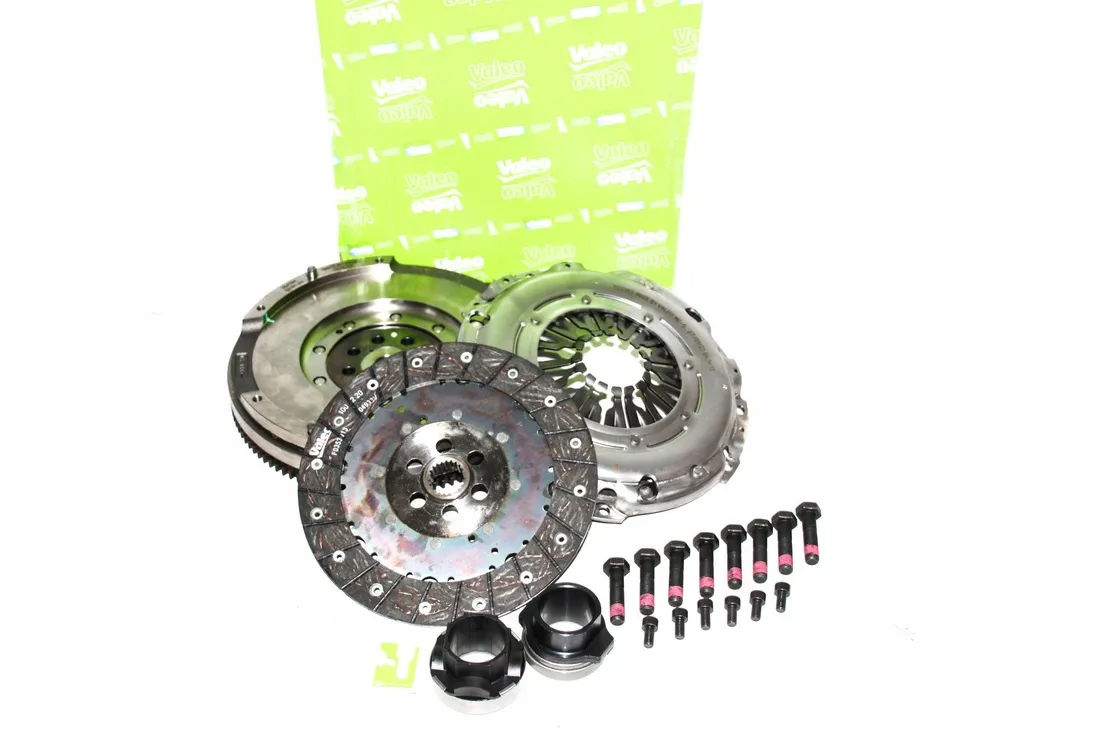 kolo-dwumasowe-i-kpl-sprzegla-bmw-e46-e87-e60-e90-stan-nowy