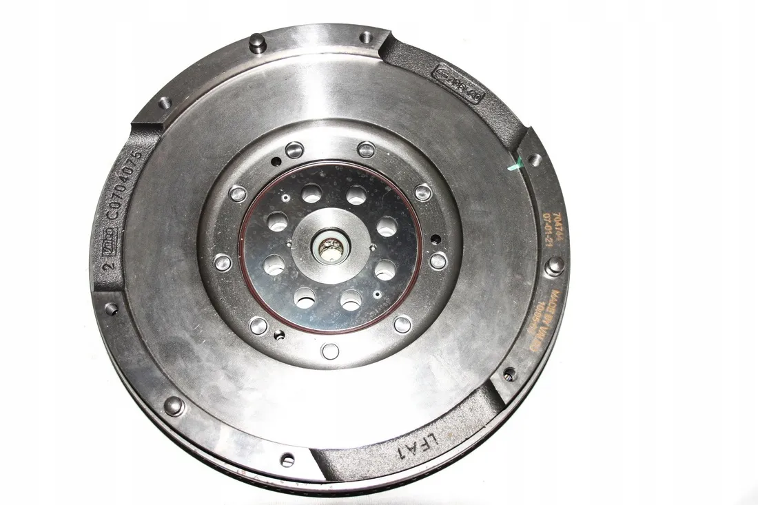 kolo-dwumasowe-i-kpl-sprzegla-bmw-e46-e87-e60-e90-stan-nowy