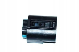 obudowa-gniazdka-bmw-e39-e46-e53-f01-f07-f10-f39