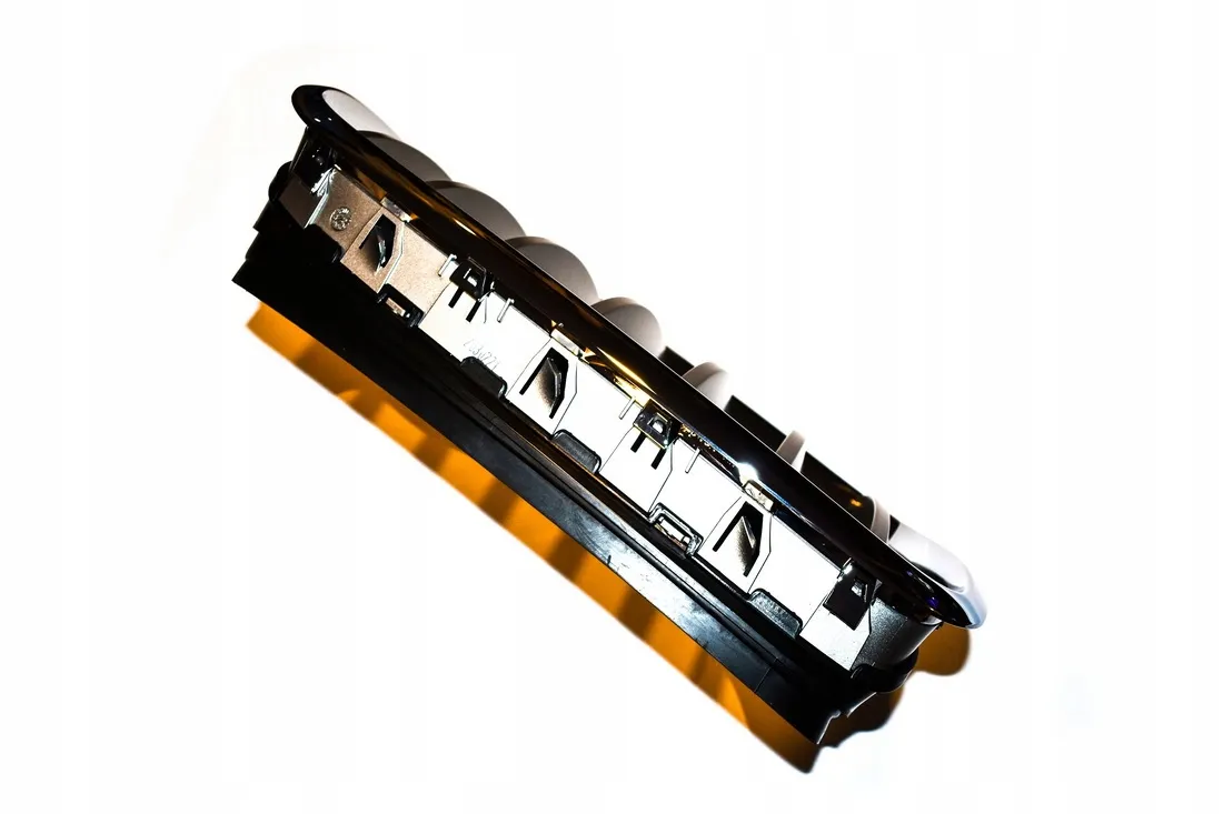 atrapa-nerka-prawa-titan-bmw-e70-e71-e70n-e72-stan-nowy