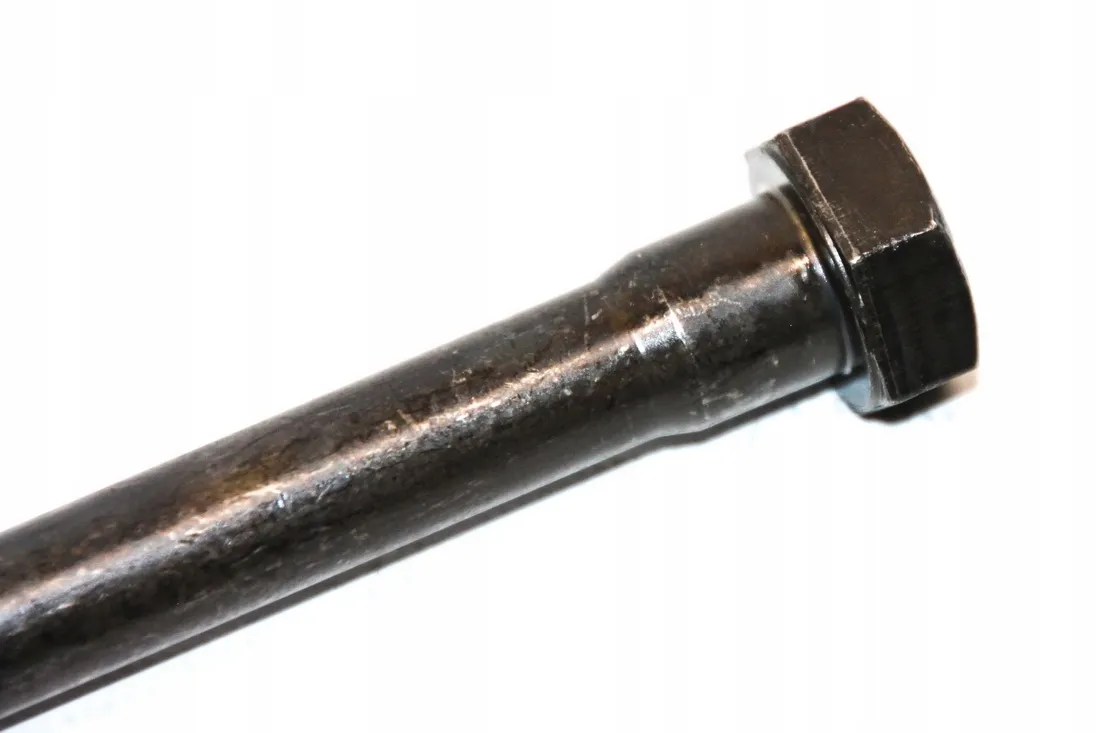 sruba-szesciokatna-glowicy-bmw-e21-e23-e28-e30-e34-stan-nowy