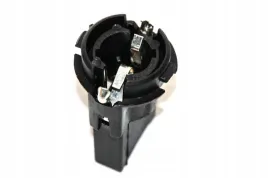 gniazdo-zarowki-lampy-tyl-bmw-e36-e61-320i-325i