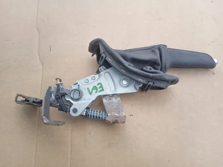 dzwignia-hamulca-recznego-bmw-e60-e61-stan-nowy-jakosc-czesci-zgodnie-z-gvo-o-oryginal-z-logo-producenta-samochodu-oe