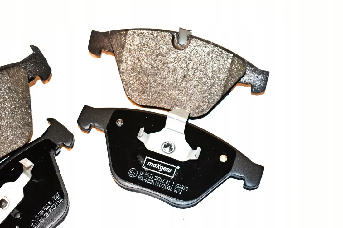 klocki-hamulcowe-przod-do-bmw-e61-e60-e63-e64