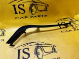 listwa-maskujaca-reflektora-lewa-bmw-e46-cabrio-stan-nowy-strona-zabudowy-lewa