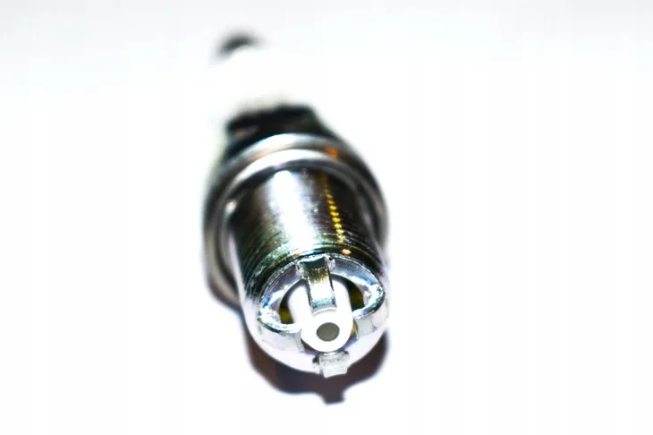 swieca-zaplonowa-bmw-e38-e39-e46-e60-e65-316-318-dlugosc-gwintu-190-mm