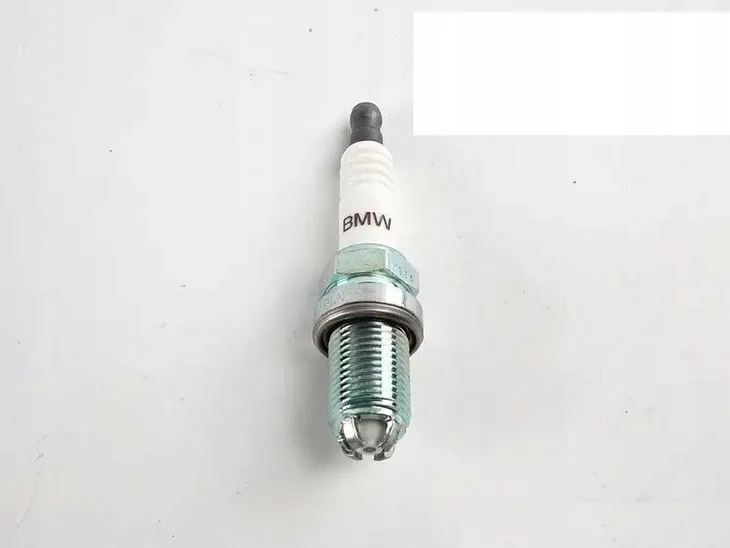 swieca-zaplonowa-bmw-e38-e39-e46-e60-e65-316-318-typ-samochodu-4x4-suv