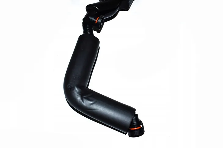 przewod-odpowietrzajacy-bmw-e60-e61-e63-e64-e65-producent-czesci-maxgear