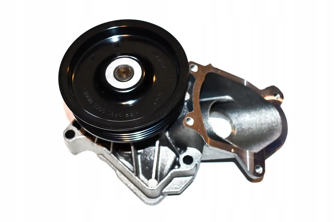 pompa-wody-bmw-e87-e90-e60-x3-x5-x6-330d-530d-320d-stan-nowy