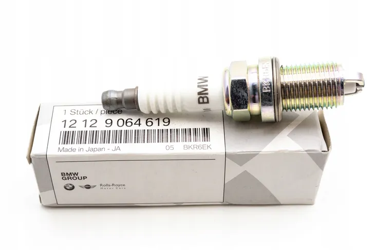 swieca-zaplonowa-bmw-e36-e34-e39-e38-520-523-528-stan-nowy-dlugosc-gwintu-190-mm