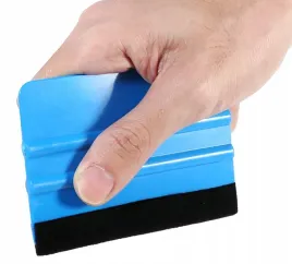 rakla-z-filcem-do-folii-m3-i-naklejek-do-aplikacji-folii-carbon-oklein