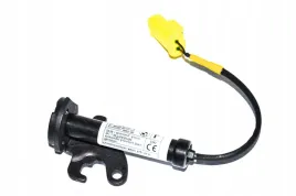 naboj-zawiasu-maski-prawy-bmw-f22-f23-f34-f82-218