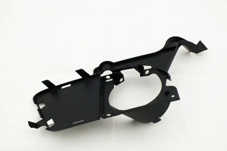 mocowanie-halogenu-bmw-e92-e93-316-320-325-330-335-jakosc-czesci-zgodnie-z-gvo-o-oryginal-z-logo-producenta-samochodu-oe