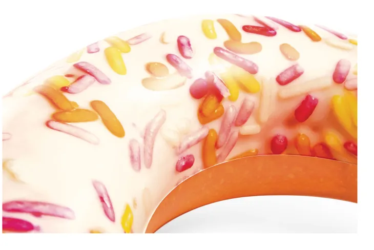 kolo-do-plywania-donut-serce-szerokosc-produktu-99-cm