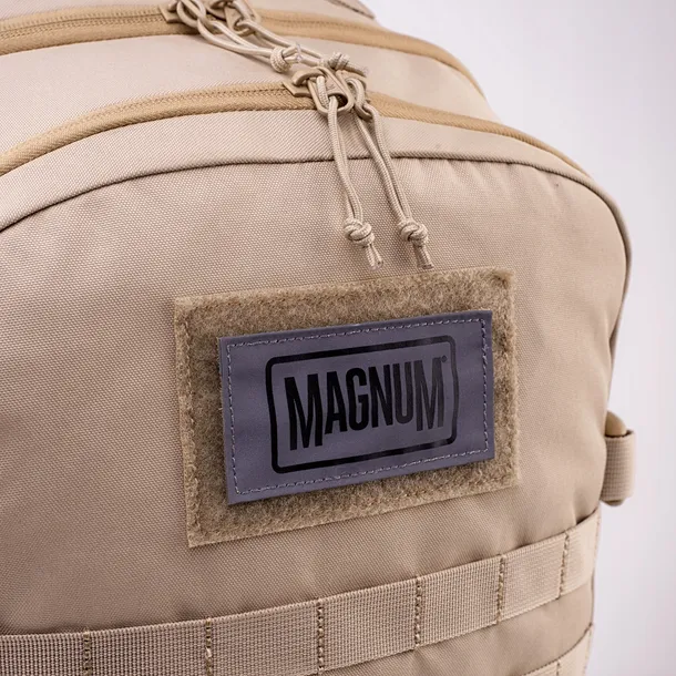 plecak-magnum-urbantask-37-pojemnosc-37-l