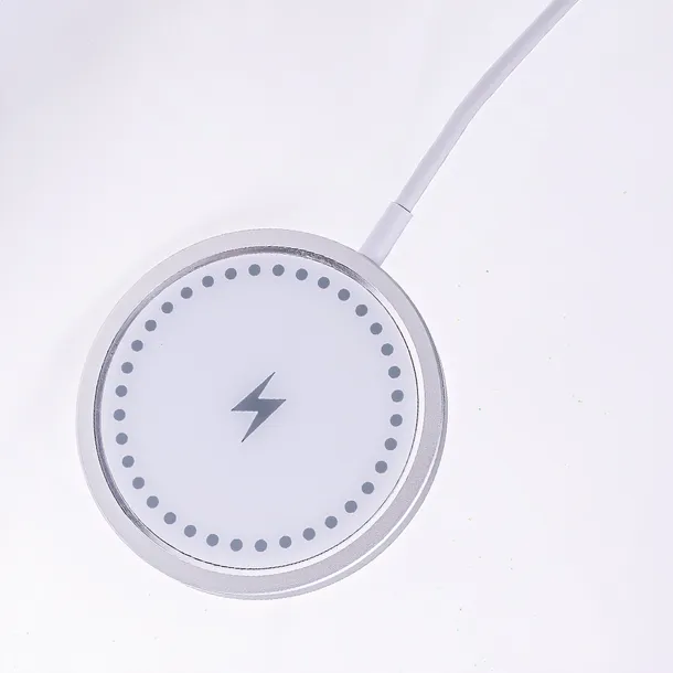 ladowarka-indukcyjna-qi-15w-do-iphone-8-dlugosc-przewodu-1-m