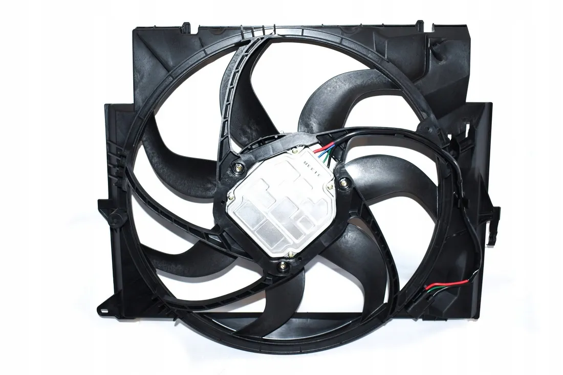 wentylator-z-obudowa-bmw-e81-e82-e84-x1-e87-e90-e91-e92-e93-17428506668-stan-nowy