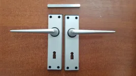 szyld-klamka-na-klucz-do-domku-holenderskiego