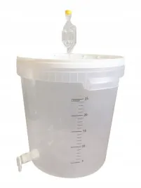 pojemnik-fermentacyjny-wiadro-z-kranem-na-piwo-zacier-bimber-wode-33l