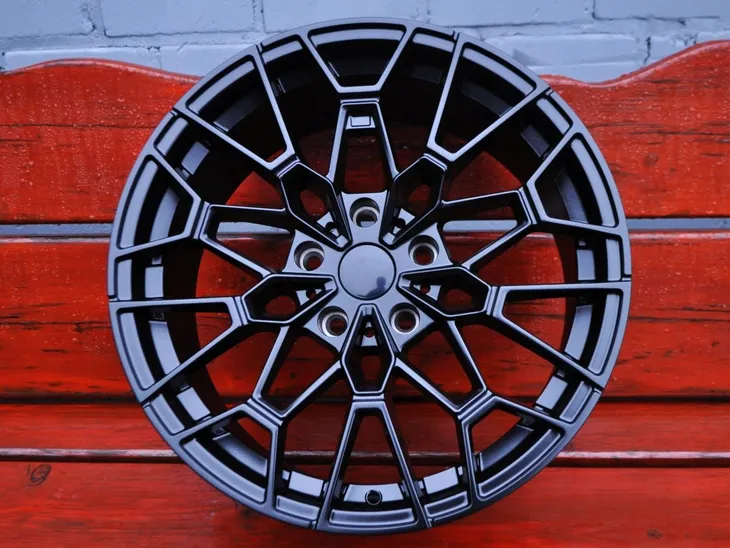 felgi-18-5x120-bmw-1-e81-e82-e87-e88-f20-f21-3-iii-e46-e90-e91-e92-e93-lci-wykonczenie-bl-czarne