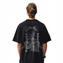 koszulka-czarna-meska-oversize-z-nadrukiem-streetwear-monochromatyczna-moda
