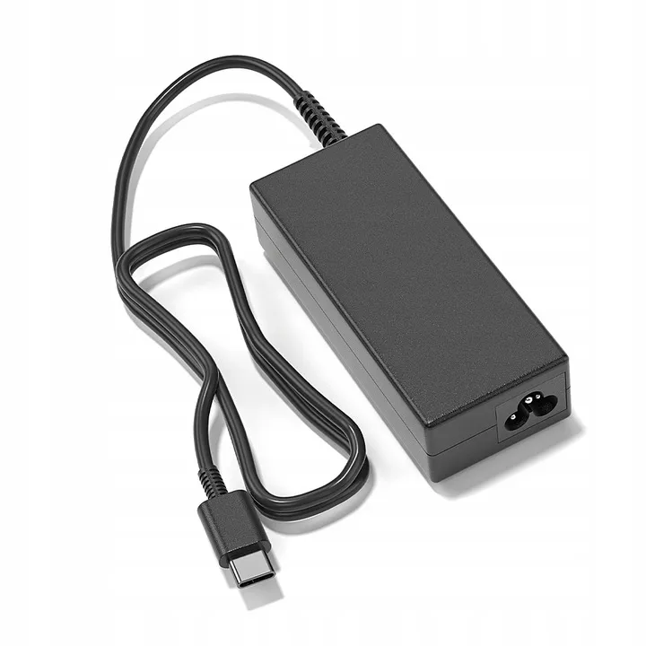 zasilacz-ladowarka-do-laptopa-65w-usb-c-kabel