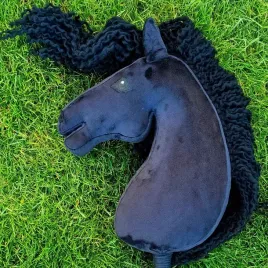 hobby-horse-venus-fryzyjski-fryz-by-horse-club