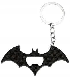breloczek-otwieracz-do-piwka-black-logo-batman-a-gadzet-podreczny-fun-hero
