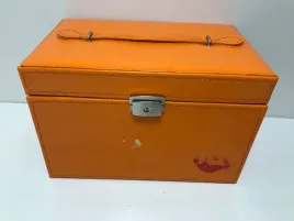kosmetyczka-kuferek-pomaranczowa-z-organizatorem