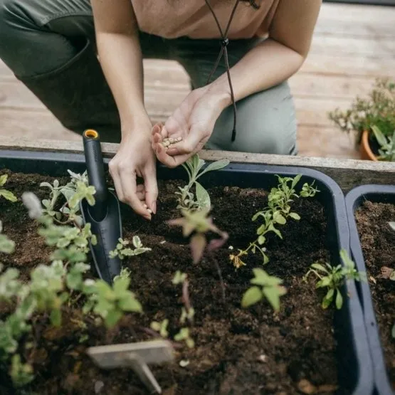 lopatka-waska-solid-1072101-fiskars-stan-nowy