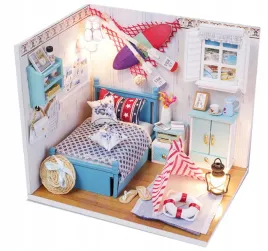 drewniany-domek-diy-mebelki-led-sklejany-skladany-wakacje-morze-slonce