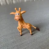 figurka-zyrafa-marka-habarri