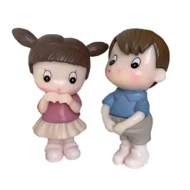 dziewczynka-i-chlopiec-na-placu-zabaw-figurka-laleczka-zabawa-domek