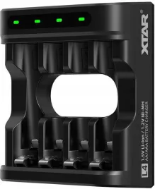 ladowarka-do-akumulatorow-r03-aaa-oraz-r6-aa-li-ion-15v-nimh-xtar-l4