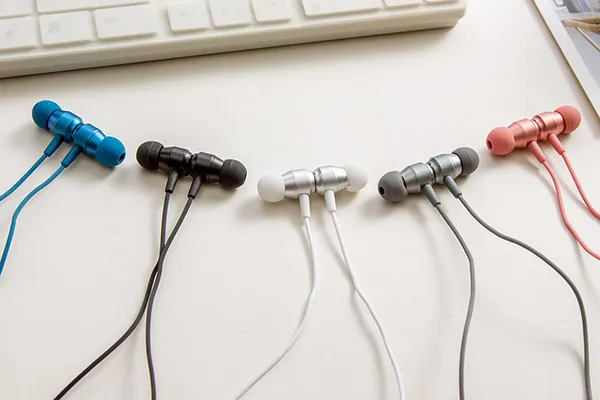sluchawki-gjby-bluetooth-ca-112-biale-certyfikat-ce