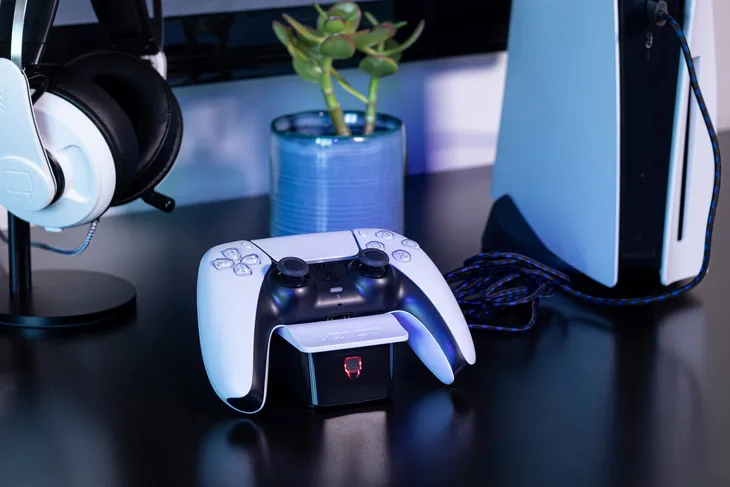 stacja-ladujaca-do-padow-ps5-venom-vs5000-certyfikat-ce-kod-producenta-vs5000