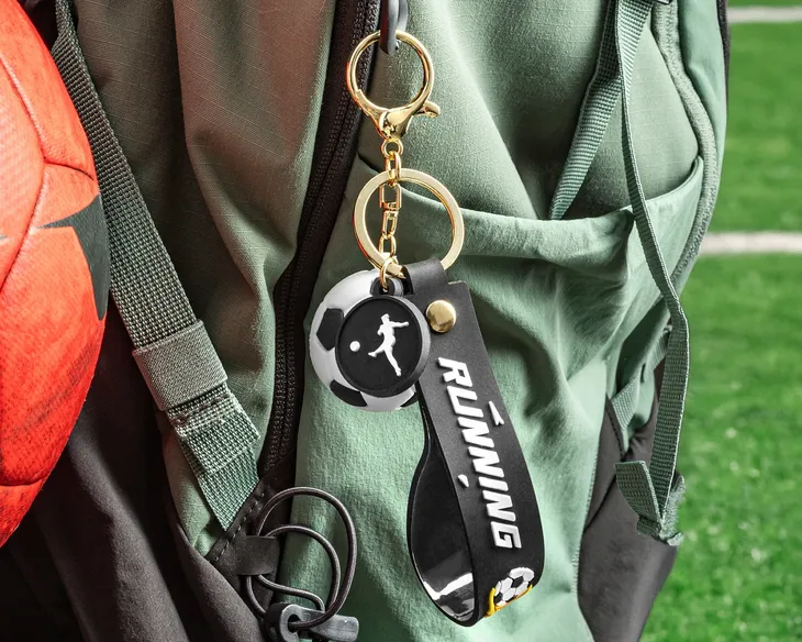 brelok-pilkarski-3d-waga-z-opakowaniem-0-05-kg