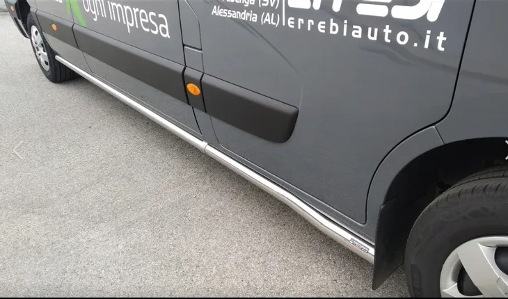 orurowanie-stopnie-boczne-renault-master-l3-2010-stan-nowy-waga-z-opakowaniem-30-kg