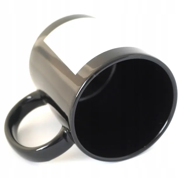 kubeczek-ceramiczny-czarno-bialy-kolor-czarny