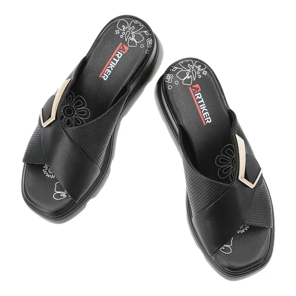 klapki-artiker-56c1586-black-wzor-dominujacy-bez-wzoru