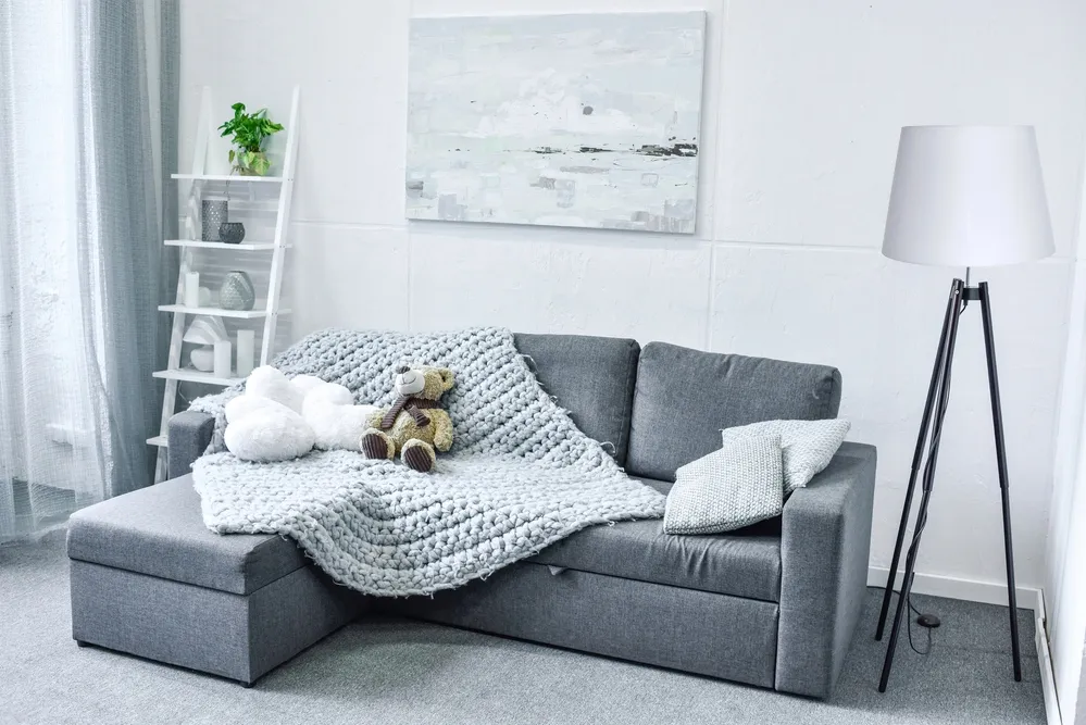 -nowoczesny-abazur-do-lampki-biurkowej-nocnej-bialy-zimny-20x30-mirano-stan-nowy