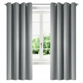zaslona-gladka-zaciemniajaca-250x145-na-przelotkach-jasny-szary